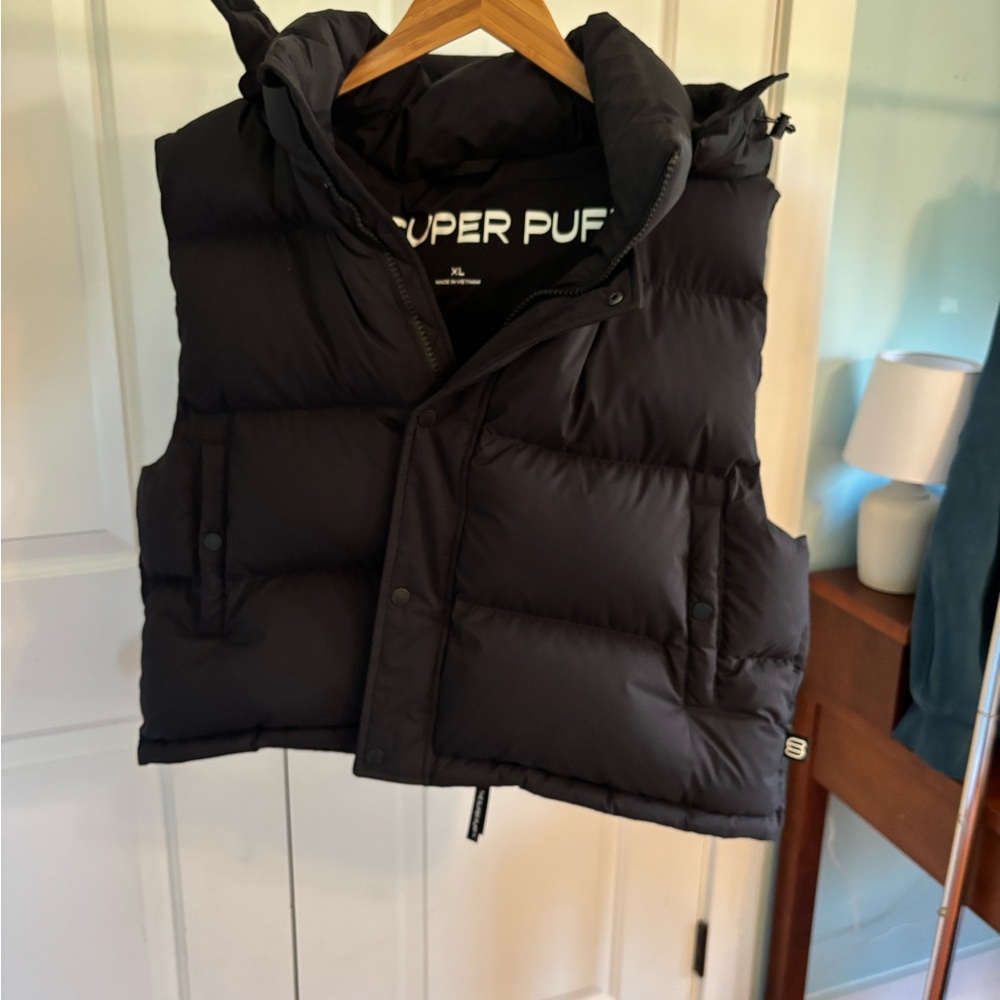 Aritzia Black Puffer Vest